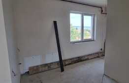 Apartament de 3 camere, 76 mp,terasa 20 mp,parcare,incalzire in pardoseala.