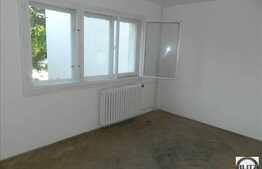 3 camere, 65 mp, balcon, zona strazii Albac!