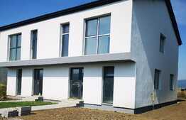 Casa de tip duplex Cristian 