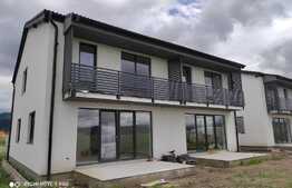 Casa de tip duplex Cristian 