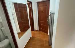 Apartament de 2 camere, 50 mp, parcare, semicentral