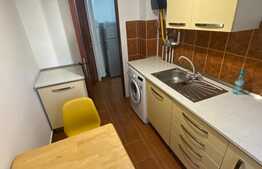 Apartament de 2 camere, 50 mp, parcare, semicentral