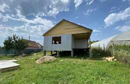 Casa individuala, 135 mp utili, 500 mp teren, structura metalica / panou sandwich