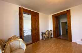 Casa generoasa cu curte privata, 400 mp, zona Pietei Cipariu, ideal sediu firma