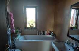 Apartament de 3 camere, etaj intermediar, complet mobilat si utilat, zona Terra!