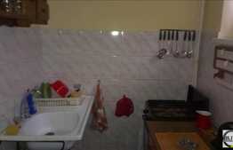 2 camere, 28 mp, etaj intermediar, zona strazii Busteni