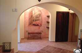 3 camere, 170 mp, decomandat, zona strazii Gruia