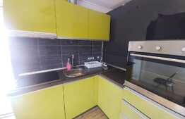 Apartament 2 camere, semidecomandat, etaj intermediar