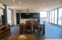 Apartament de lux, 124mp, priveliste extraordinara,terasa 90mp, zona Sub Cetate!