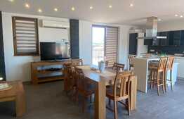 Apartament de lux, 124mp, priveliste extraordinara,terasa 90mp, zona Sub Cetate!