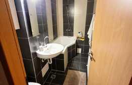 Apartament cu 2 camere decomandate, etaj intermediar, zona Calvaria