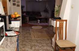 Apartament cu 4 camere, decomandat, etaj intermediar, zona Minerva 