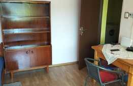 Apartament 3 camere, decomandat, 75 mp, zona strazii Bucuresti