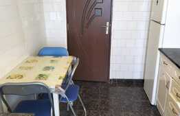 Apartament 3 camere, decomandat, 75 mp, zona strazii Bucuresti