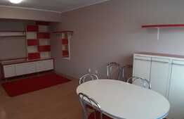 Apartament 3 camere, 60 mp, loc de parcare, Sub Cetate!