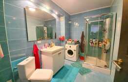 Apartament cu 2 camere, priveliste superba, etaj intermediar, terasa 45m ! Zona Vivo!