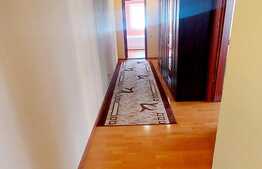 Apartament 2 camere, decomandat, parcare, zona centrala Floresti!