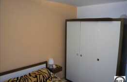 De vanzare apartament 3 camere, decomandat cu terasa de 20 mp