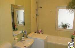 Apartament cu 2 camere,  decomandat, 52 mp, zona strazii Eroilor