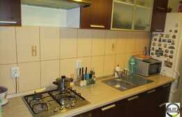 Apartament cu 2 camere,  decomandat, 52 mp, zona strazii Eroilor