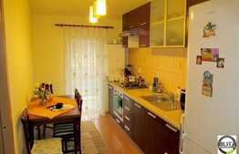 Apartament cu 2 camere,  decomandat, 52 mp, zona strazii Eroilor