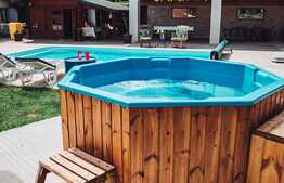 Proprietate/pensiune deosebita, la 15 minute de oras,  cu potential urias de business