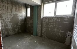 Apartament semifinisat 3 camere, CF, 2 balcoane, loc de parcare, zona Stejarului!