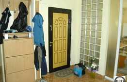 Vanzare apartament 4 camere, decomandat, renovat