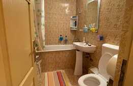 Apartament 3 camere, decomandat, etaj intermediar!