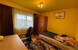 Apartament de 3 camere, decomandat, 70 mp, parcare, zona Calea Floresti