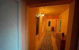 Apartament de 3 camere, decomandat, 70 mp, parcare, zona Calea Floresti