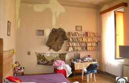 Vanzare apartament cu 3 camere + terasa 10 mp + cota parte pod