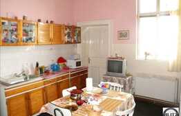 Vanzare apartament cu 3 camere + terasa 10 mp + cota parte pod