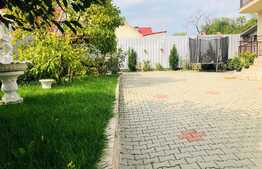 Casa individuala, 170 mp, teren 600 mp, 5 camere, zona Maramuresului