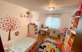 Apartament 3 camere, 80 mp, balcon, garaj, zona LIDL