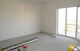 1 camera de vanzare, 44 mp utili , cu loc de parcare