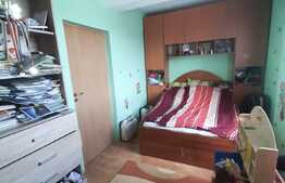 Apartament cu 2 camere, balcon inchis, etaj intermediar, zona Centrala