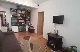 Apartament cu 2 camere, balcon inchis, etaj intermediar, zona Centrala