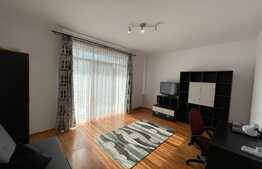 Apartament de 2 camere, decomandat, modern, 60 mp, parcare, zona Centrala
