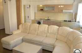 Vanzare 2 camere, 65 mp plus 13 mp balcon, in zona TERRA