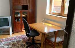 Apartament de inchiriat in imobil tip vila, 76 mp, parcare, zona pod Ira