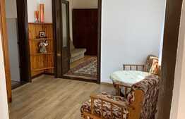 Apartament de inchiriat in imobil tip vila, 76 mp, parcare, zona pod Ira