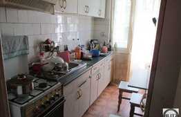 3 camere, 70 mp utili, decomandat, zona strazii Plopilor