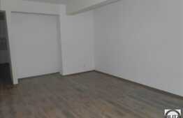 Apartament cu 1 camera, 40 mp, etajul 1, zona Porii! Cu parcare!