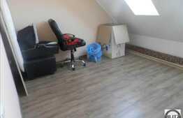 De vanzare mansarda cu 3 camere, 83 mp, zona strazii Florilor, parcare inclusa!