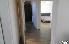 De vanzare mansarda cu 3 camere, 83 mp, zona strazii Florilor, parcare inclusa!