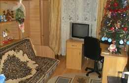 Vanzare apartament 3 camere, 54 mp utili, zona Mehedinti, cu boxa