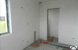 Vanzare 3 camere 78 mp, GRADINA de 60 mp, semifinisat, zona nou dezvoltata