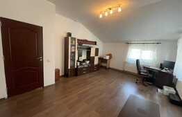 Apartament de 3 camere, decomandat, 70 mp, parcare, zona Piata Cipariu