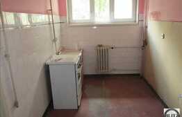 2 camere, decomandat, zona strazii Calea Floresti!